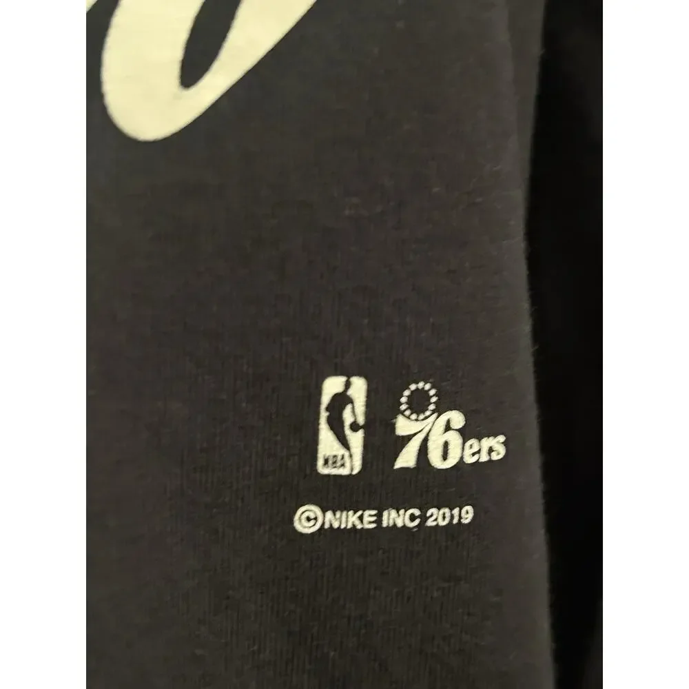Philadelphia 76ers Sixers NBA Nike Long Sleeve T-Shirt The Nike Tee Men’s‎ Small